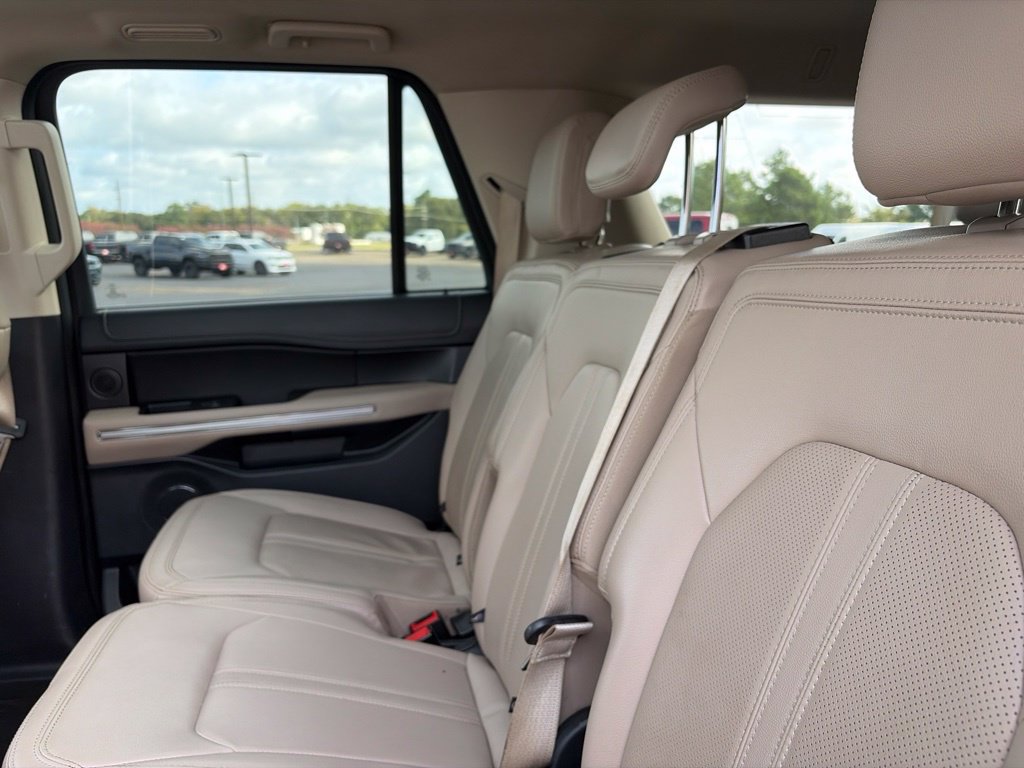 Used 2024 Ford Expedition Max Limited AWD/4WD image 35