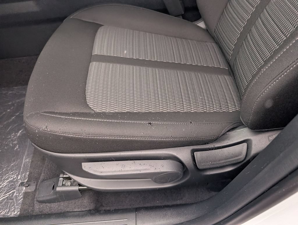 New 2026 Kia Sorento LX FWD image 23
