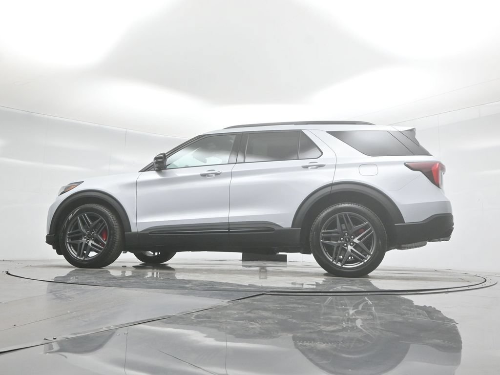 New 2026 Ford Explorer ST w/ Sun And Sound Package AWD/4WD image 49