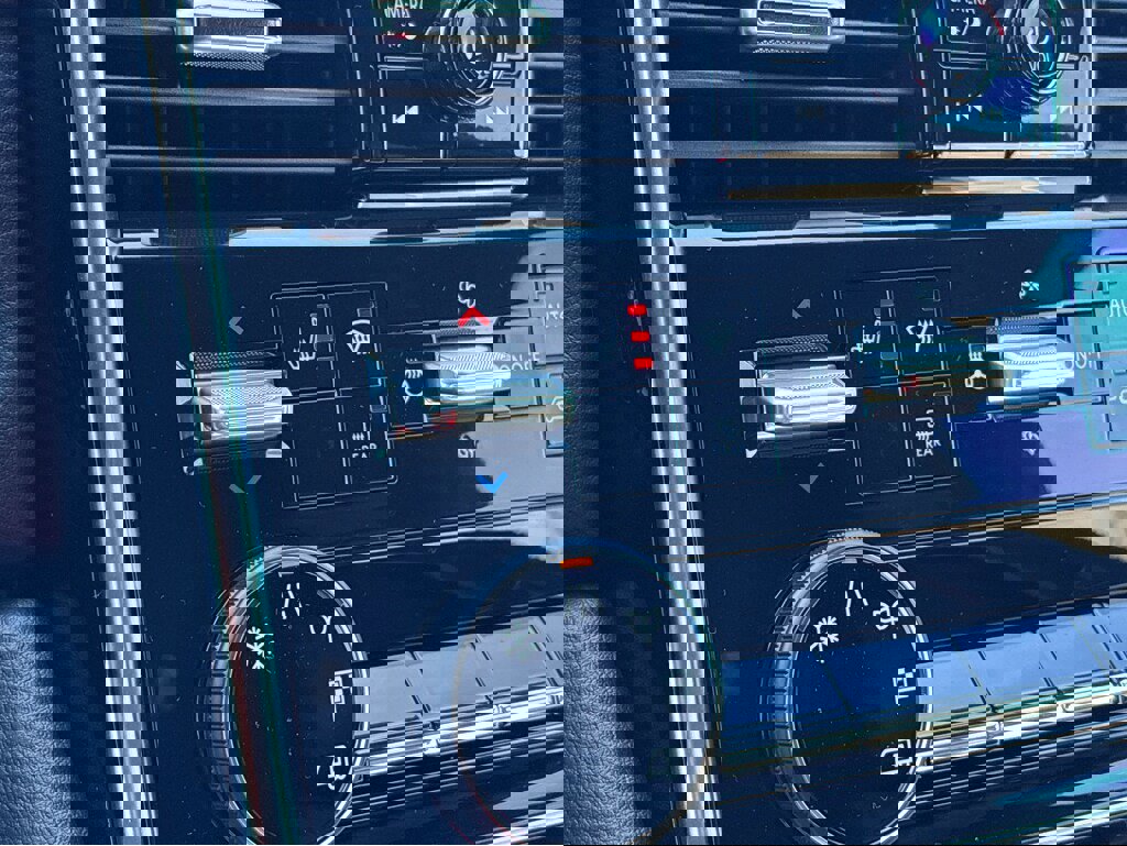 New 2026 Nissan Armada SL image 9