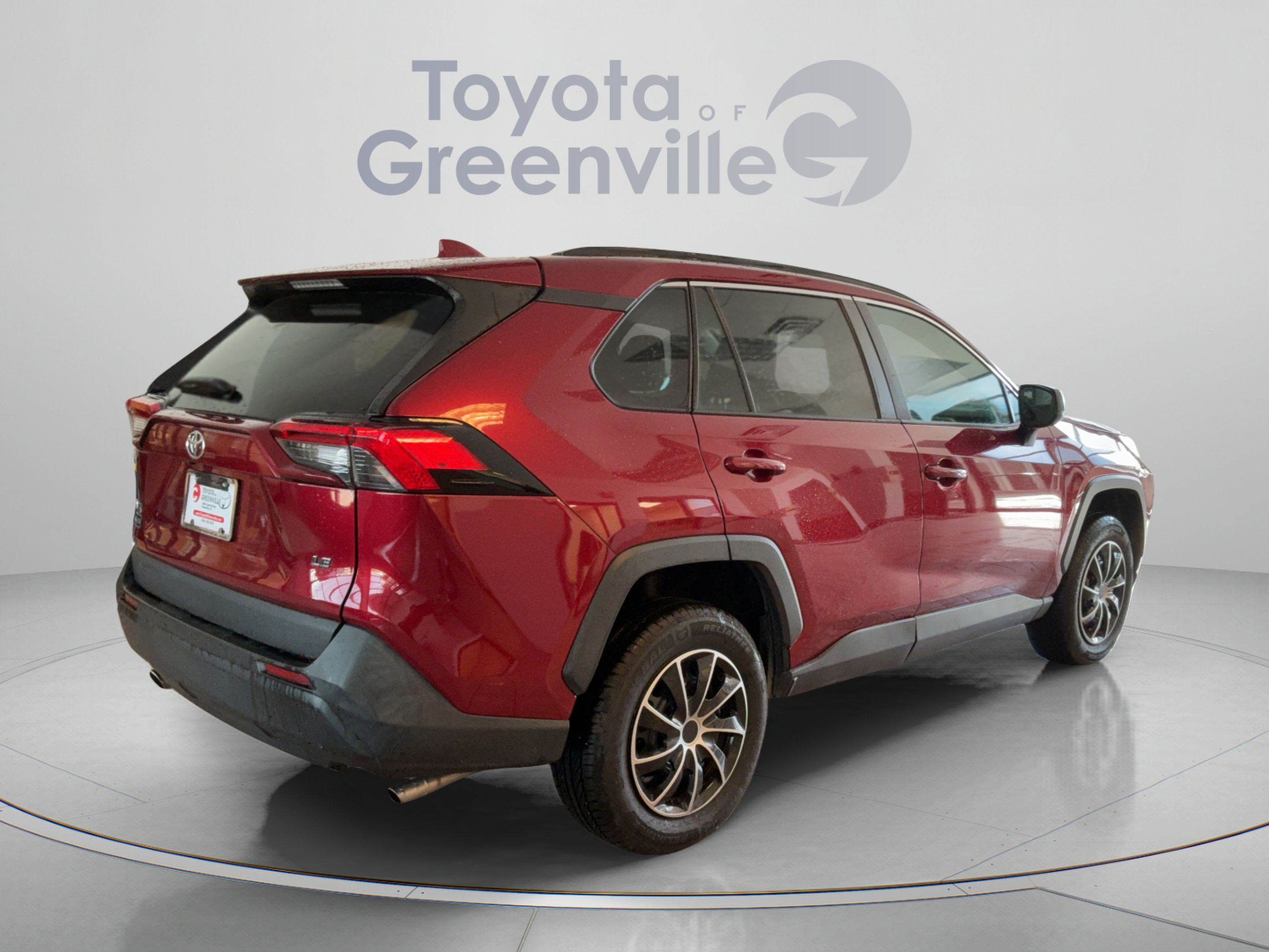 Certified 2021 Toyota RAV4 LE FWD image 6