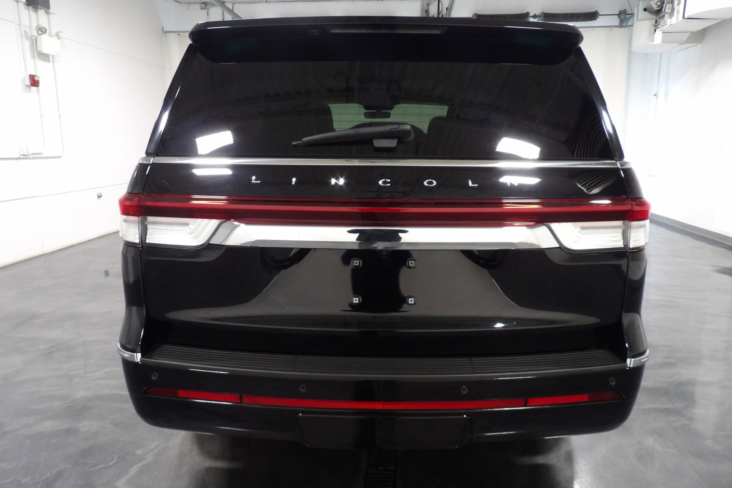 Used 2022 Lincoln Navigator Reserve AWD/4WD image 6