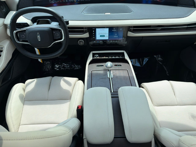 New 2027 Lincoln Navigator L Reserve AWD/4WD image 24