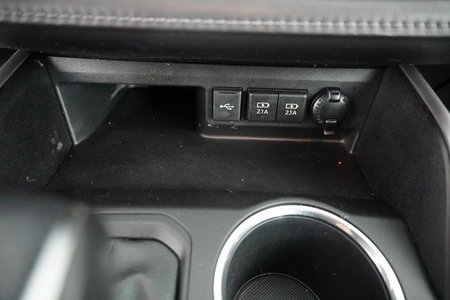 Used 2021 Toyota Highlander XLE image 29