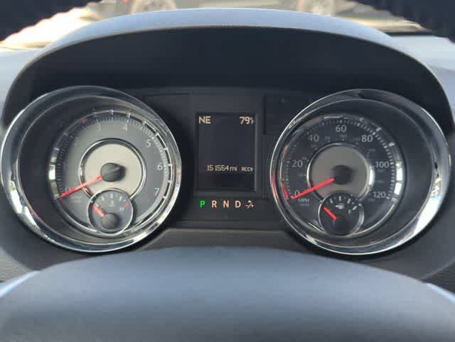 Used 2014 Chrysler Town & Country Touring FWD image 33