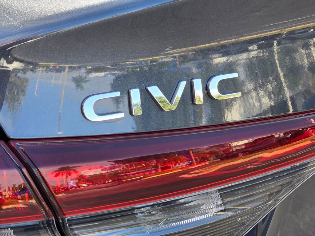 Certified 2025 Honda Civic Sport Touring image 8