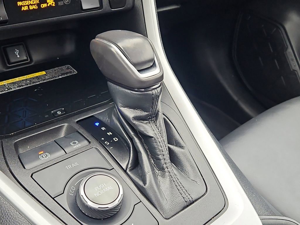Used 2021 Toyota RAV4 XSE image 33