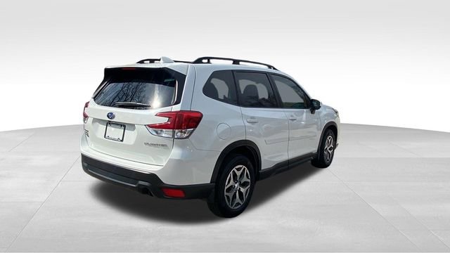 Used 2022 Subaru Forester Premium image 9