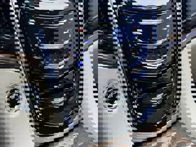 Used 2020 Cadillac Escalade Luxury image 34