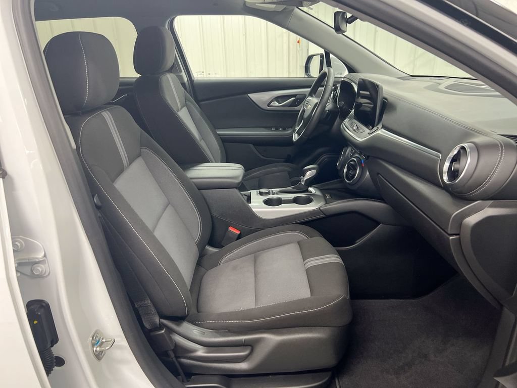 Used 2024 Chevrolet Blazer LT w/ Convenience Package FWD image 21