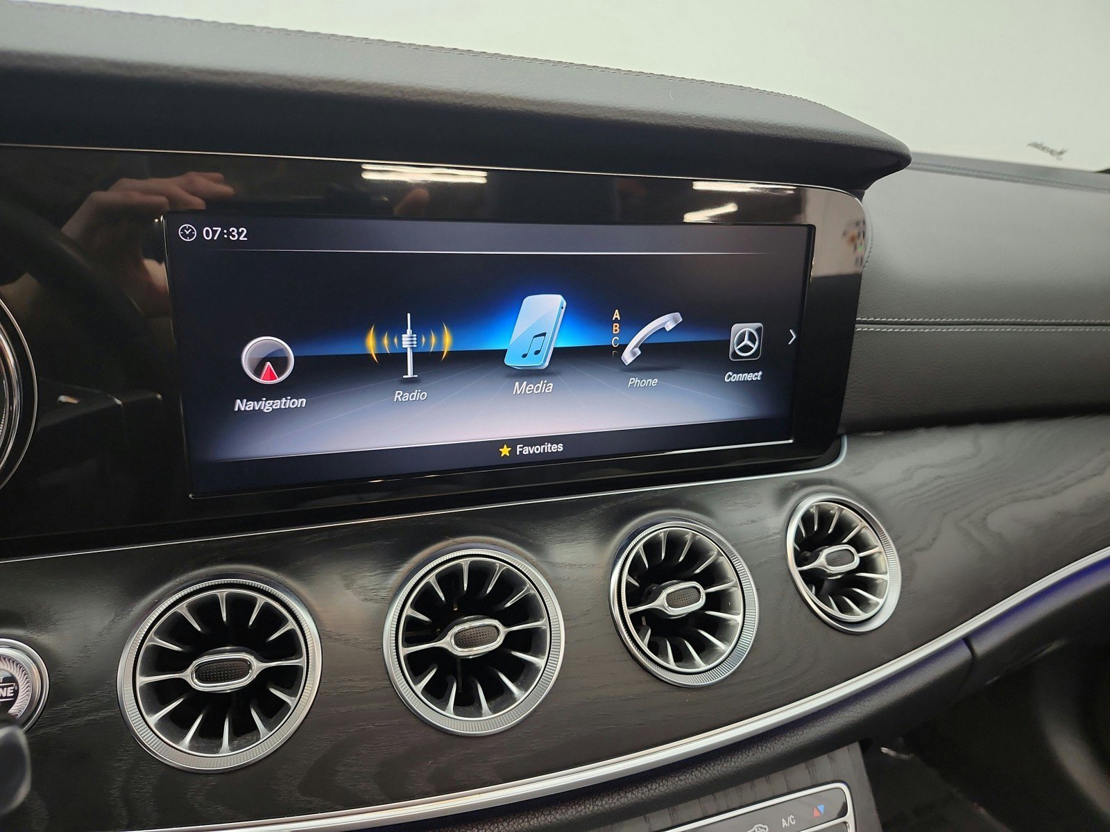 Used 2018 Mercedes-Benz E 400 Cabriolet image 27