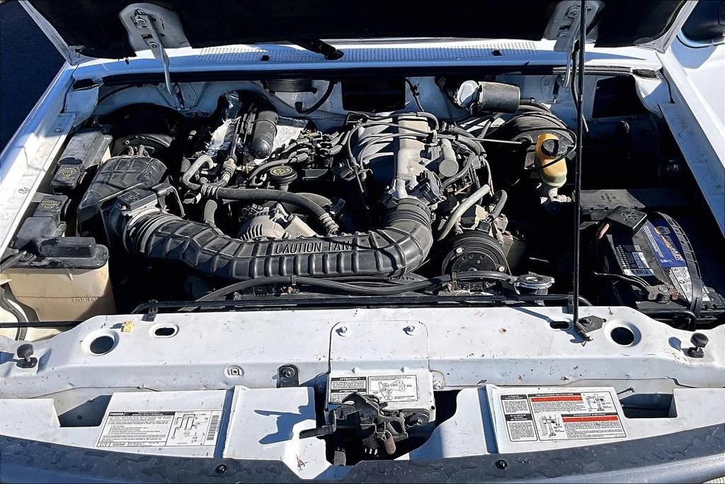 Used 1994 MAZDA B-Series Pickup 4x4 Cab Plus B4000 image 6