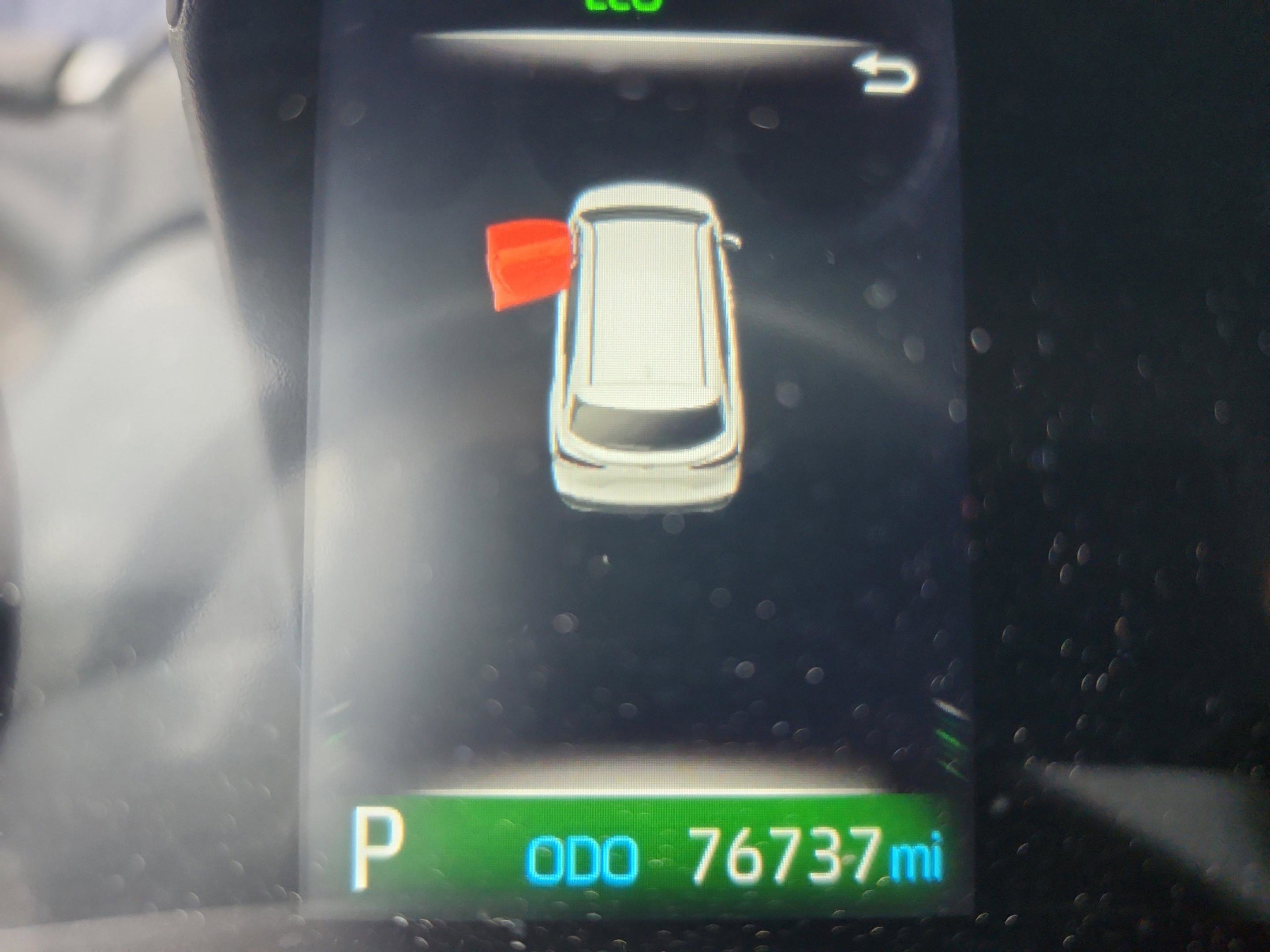 Used 2023 Toyota Sienna XLE image 12