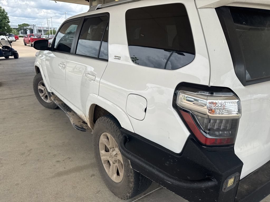 Used 2016 Toyota 4Runner SR5 Premium AWD/4WD image 5