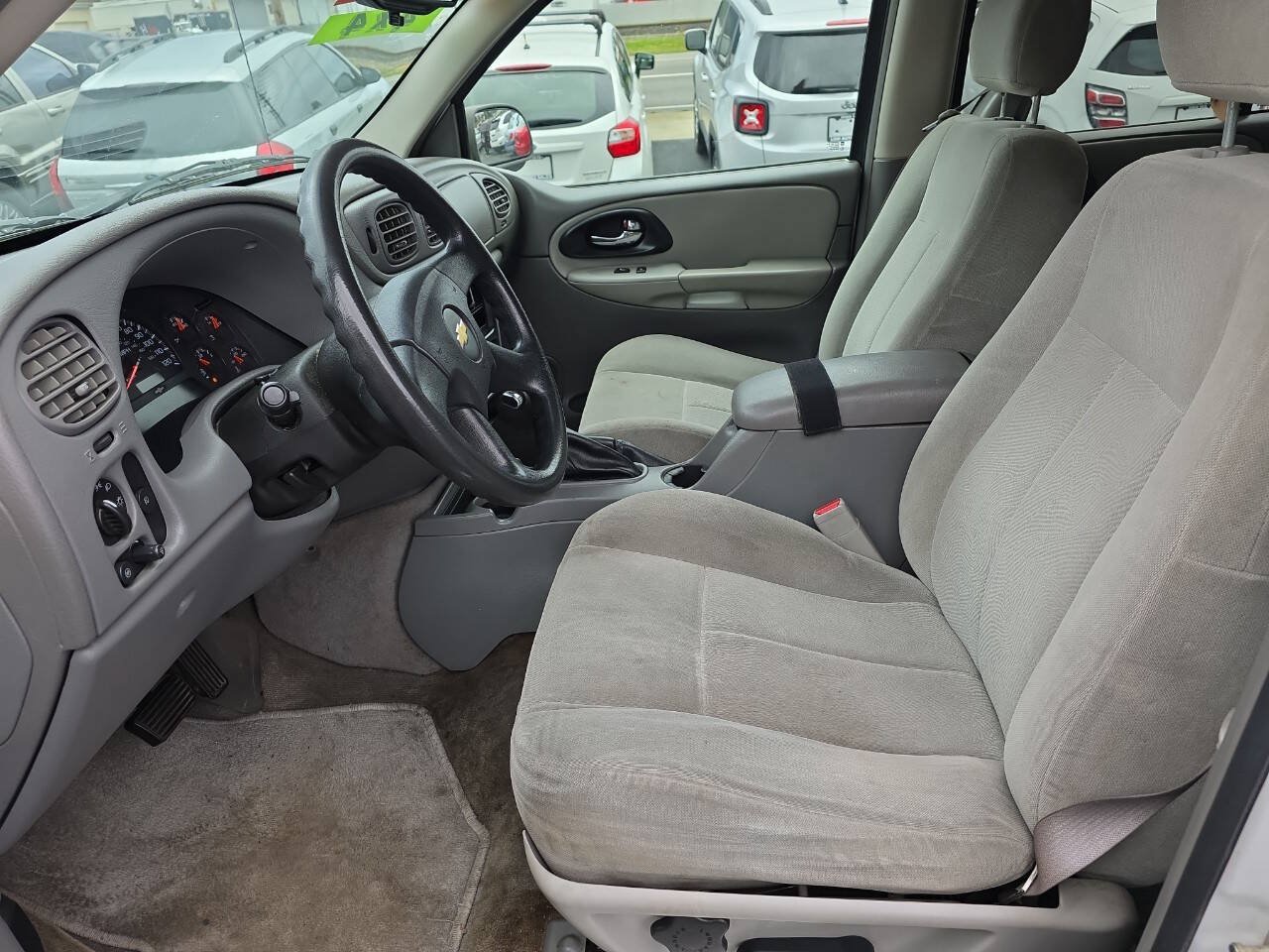 Used 2005 Chevrolet TrailBlazer EXT 4WD w/ LS Preferred Equipment Group image 9