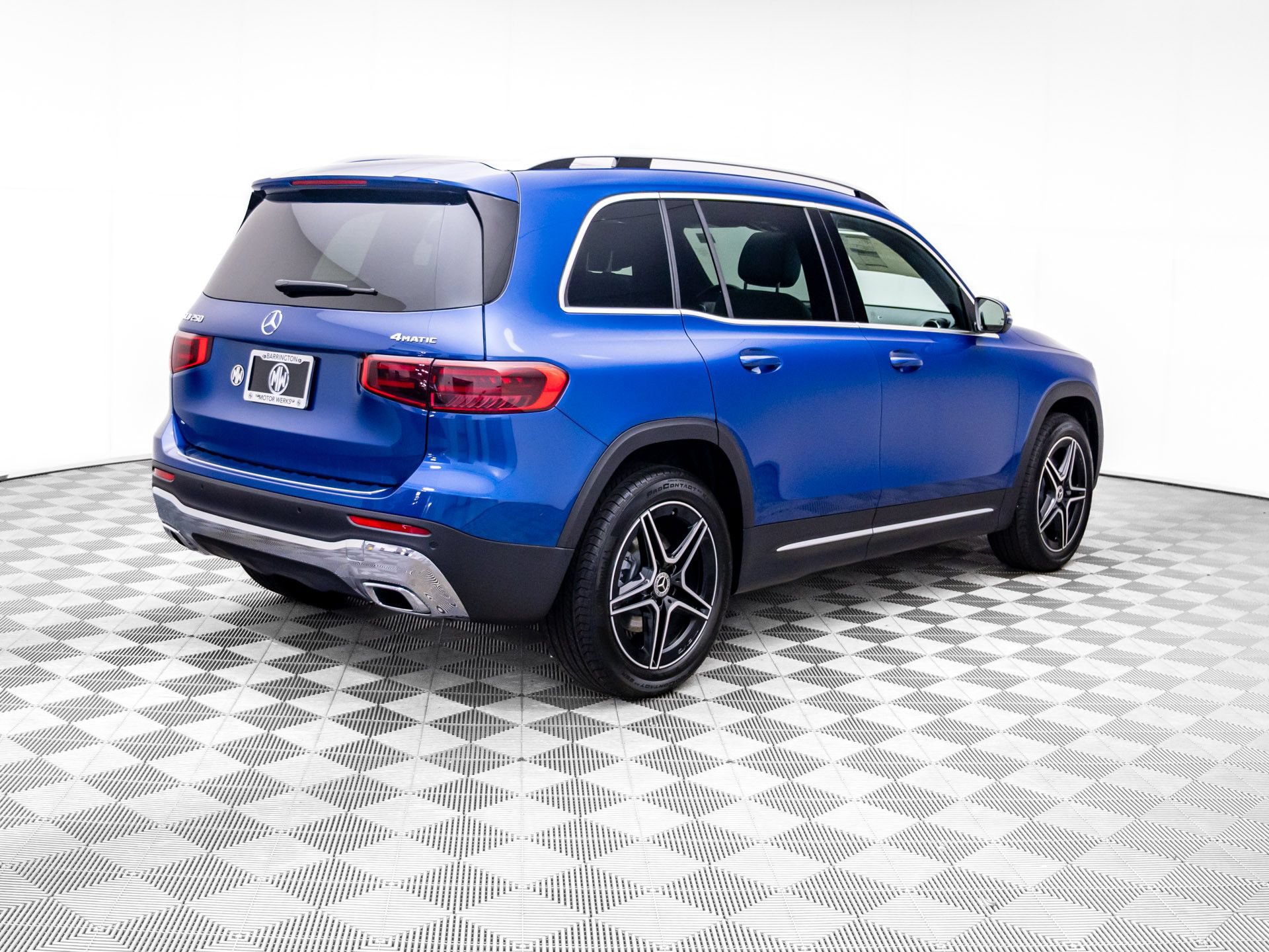 New 2026 Mercedes-Benz GLB 250 4MATIC image 5