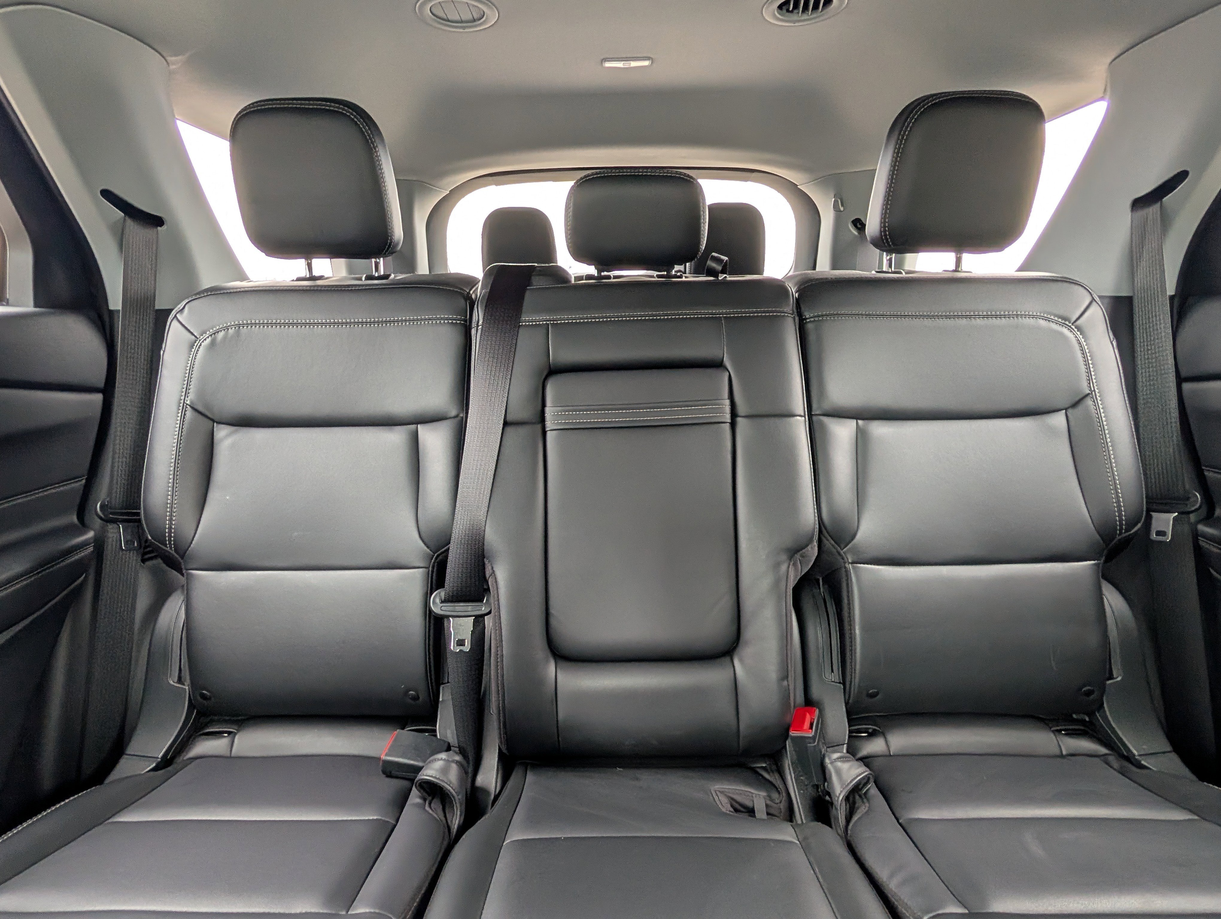 Used 2023 Ford Explorer XLT w/ Equipment Group 202A image 30