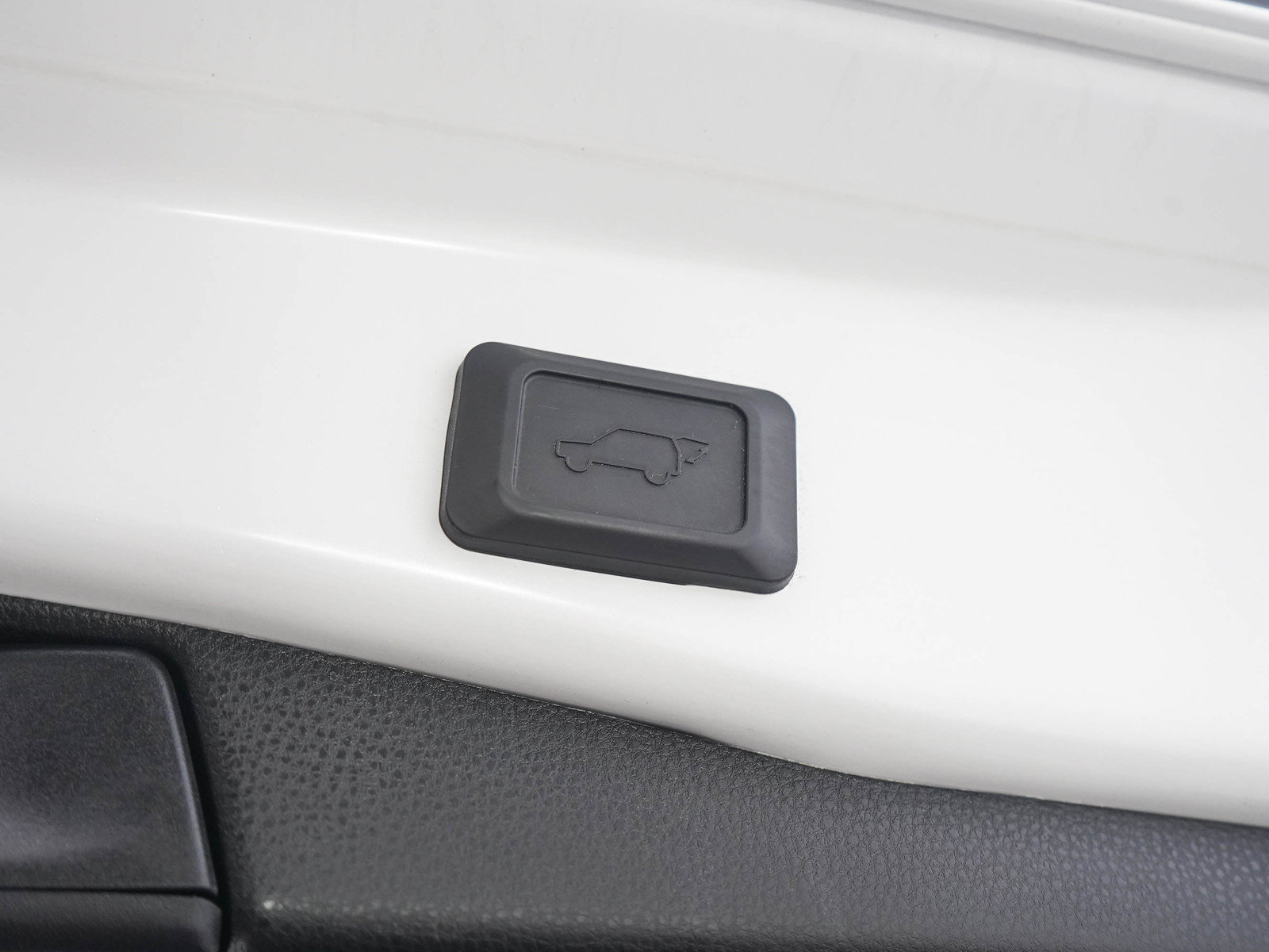 Used 2024 Toyota RAV4 Limited w/ Weather Package AWD/4WD image 11