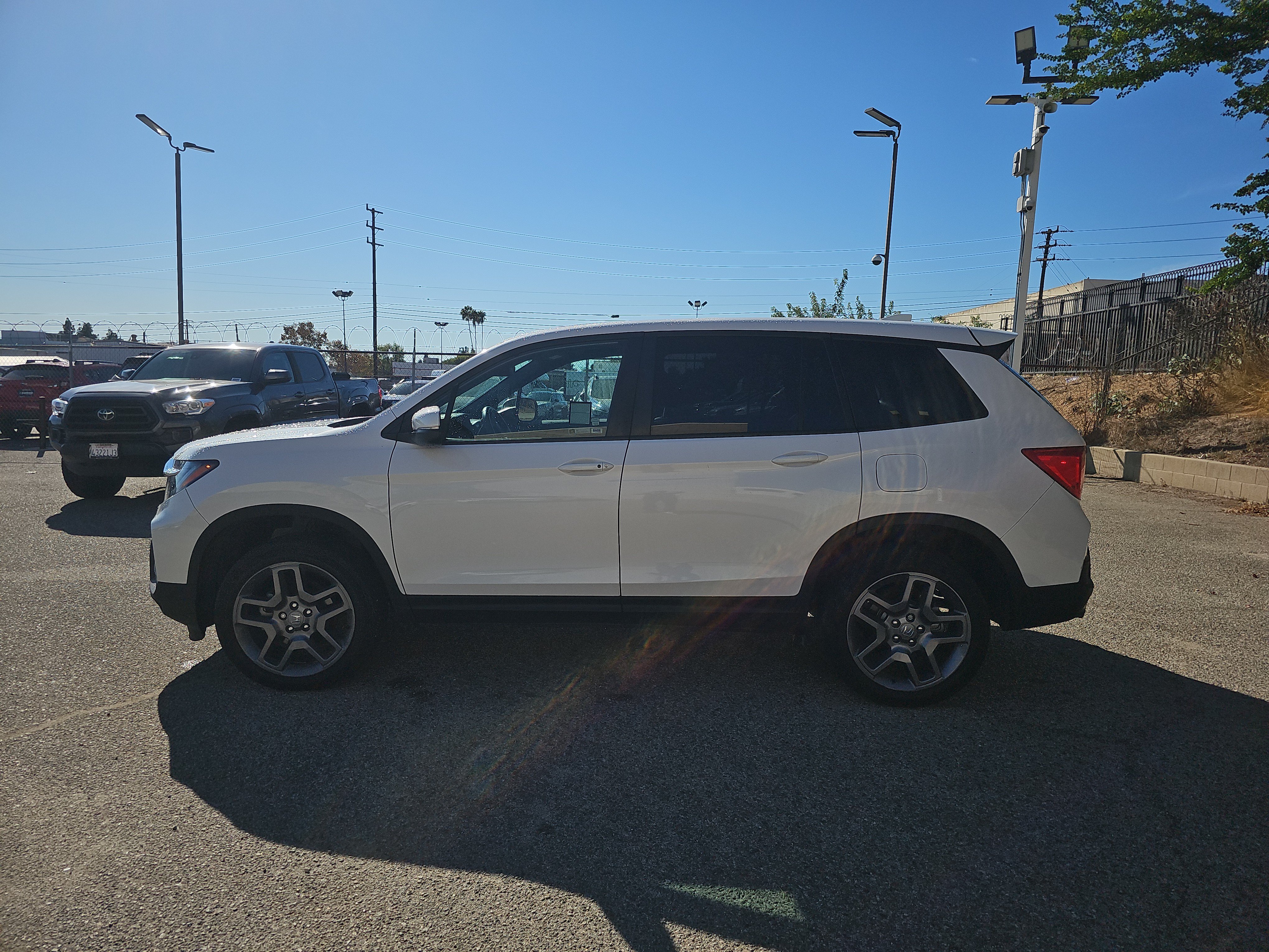 Used 2023 Honda Passport EX-L image 7