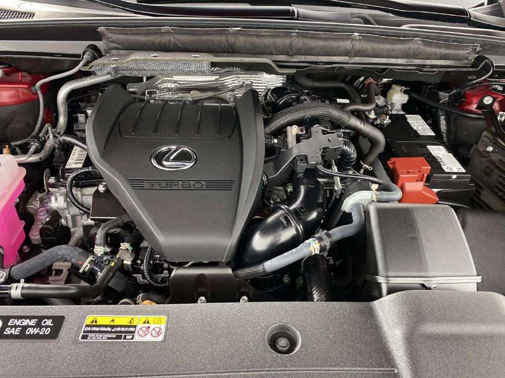 Used 2025 Lexus RX 350 Premium w/ Accessory Package AWD/4WD image 29
