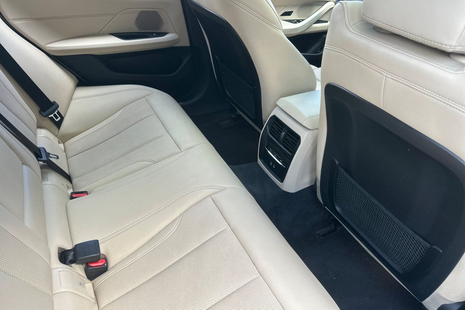 Certified 2023 BMW i4 eDrive35 w/ Premium Package RWD image 30