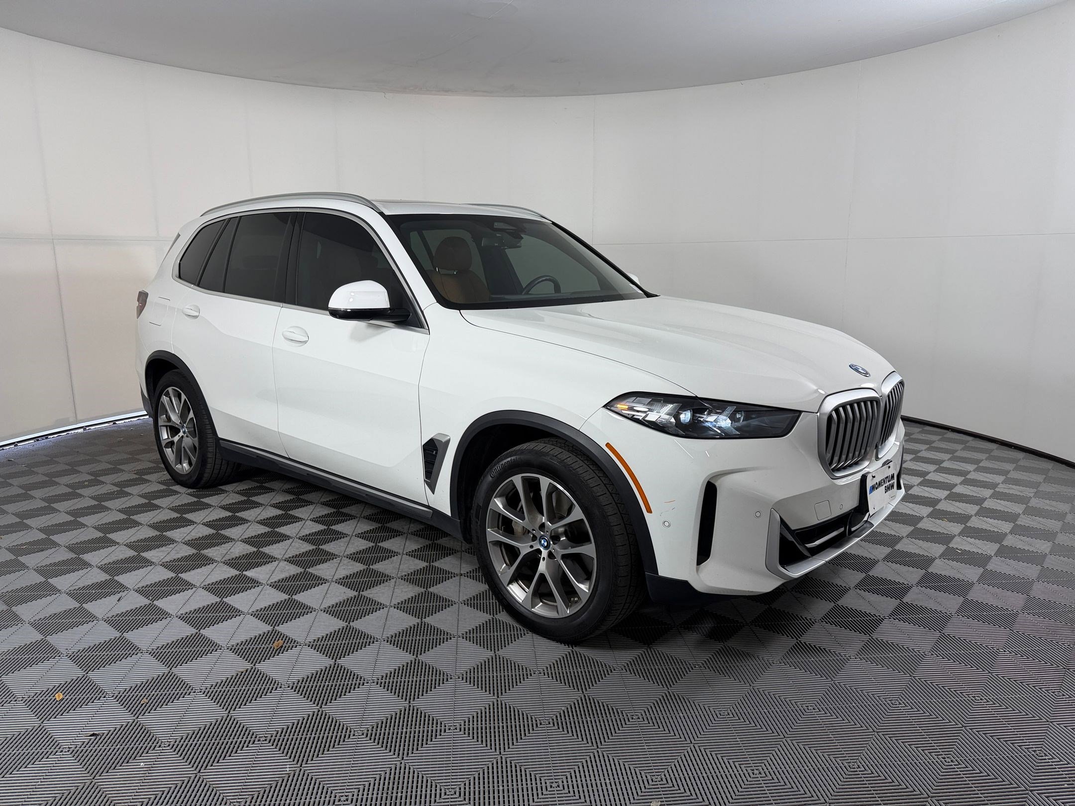 Certified 2024 BMW X5 xDrive50e w/ Parking Assistance Package image 7
