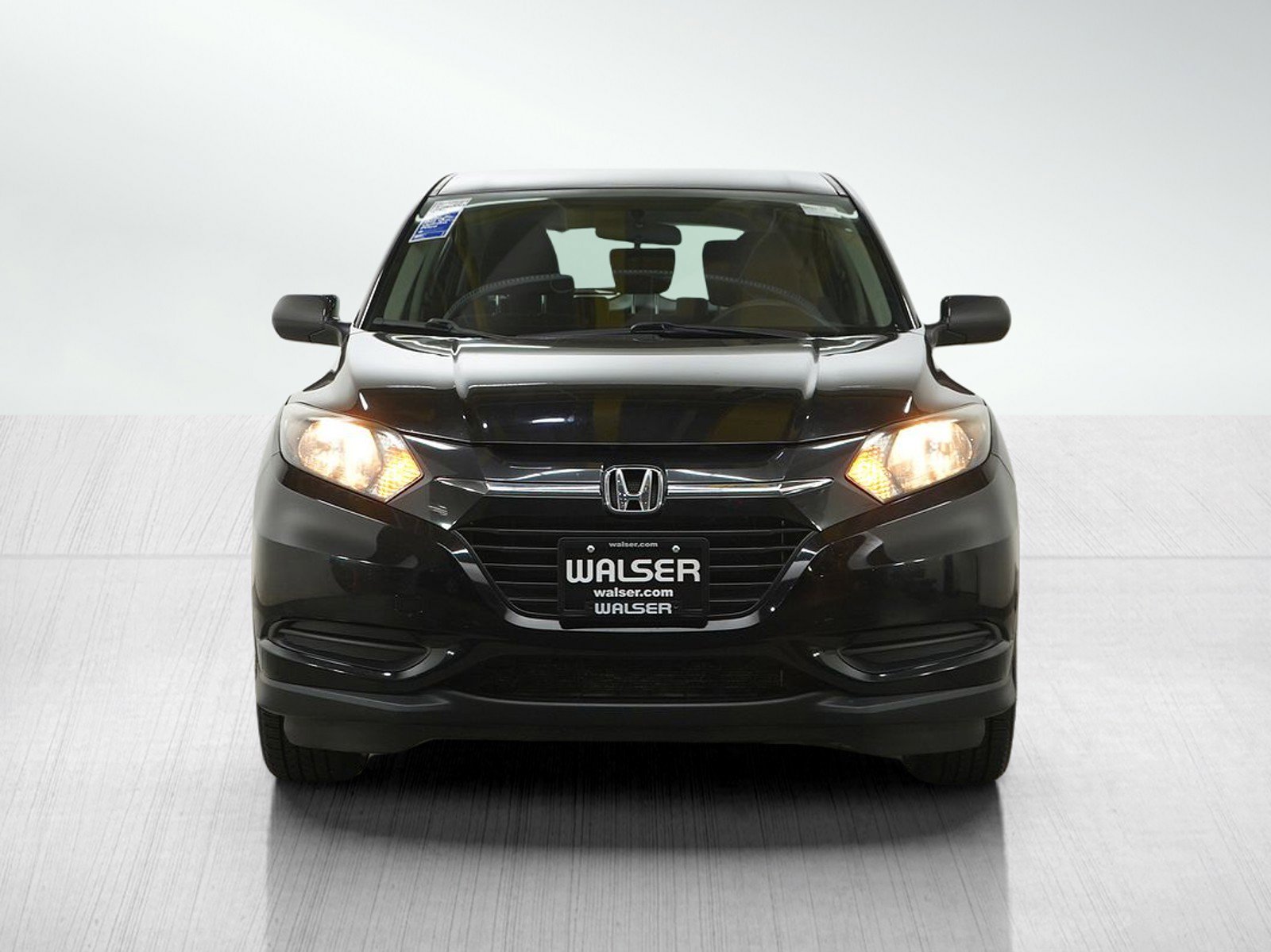 Used 2017 Honda HR-V LX image 8