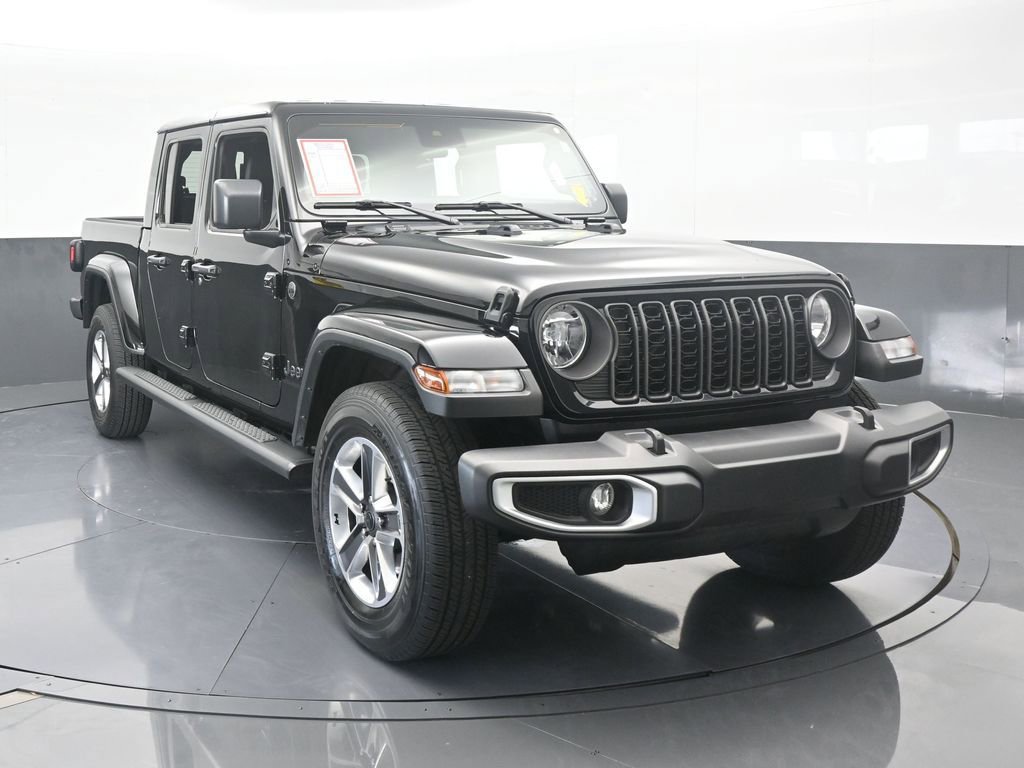 Used 2024 Jeep Gladiator Sport w/ Premium Package image 9