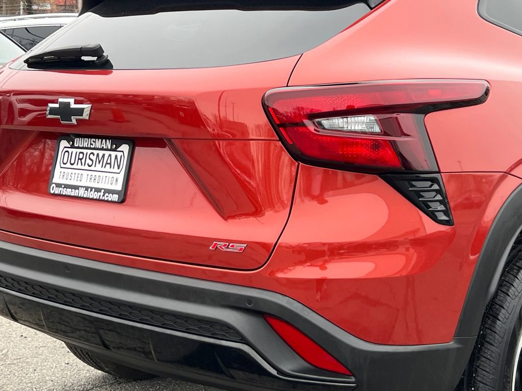 Used 2024 Chevrolet Trax RS w/ Driver Confidence Package image 6