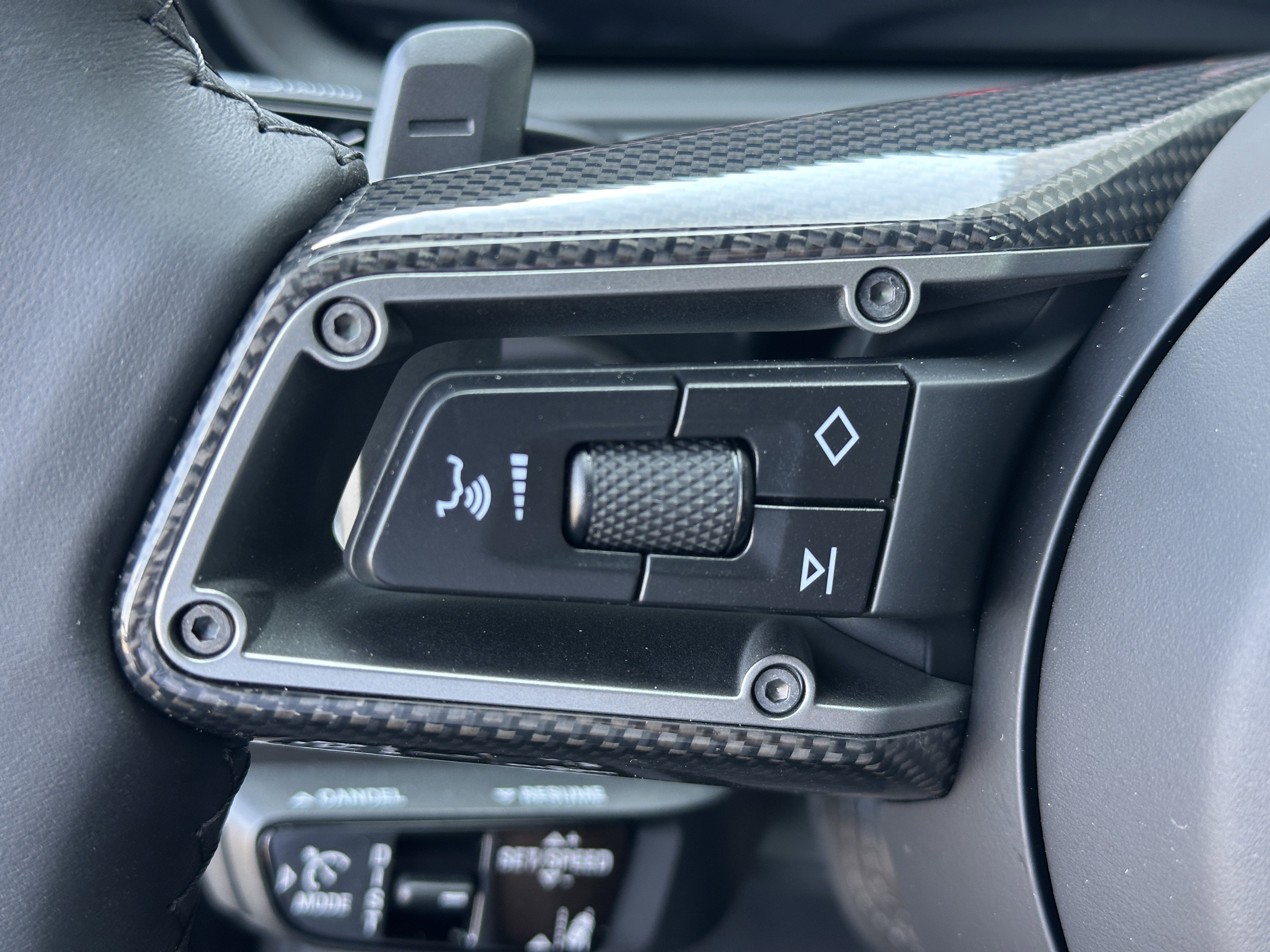 New 2025 Porsche Cayenne Turbo image 16