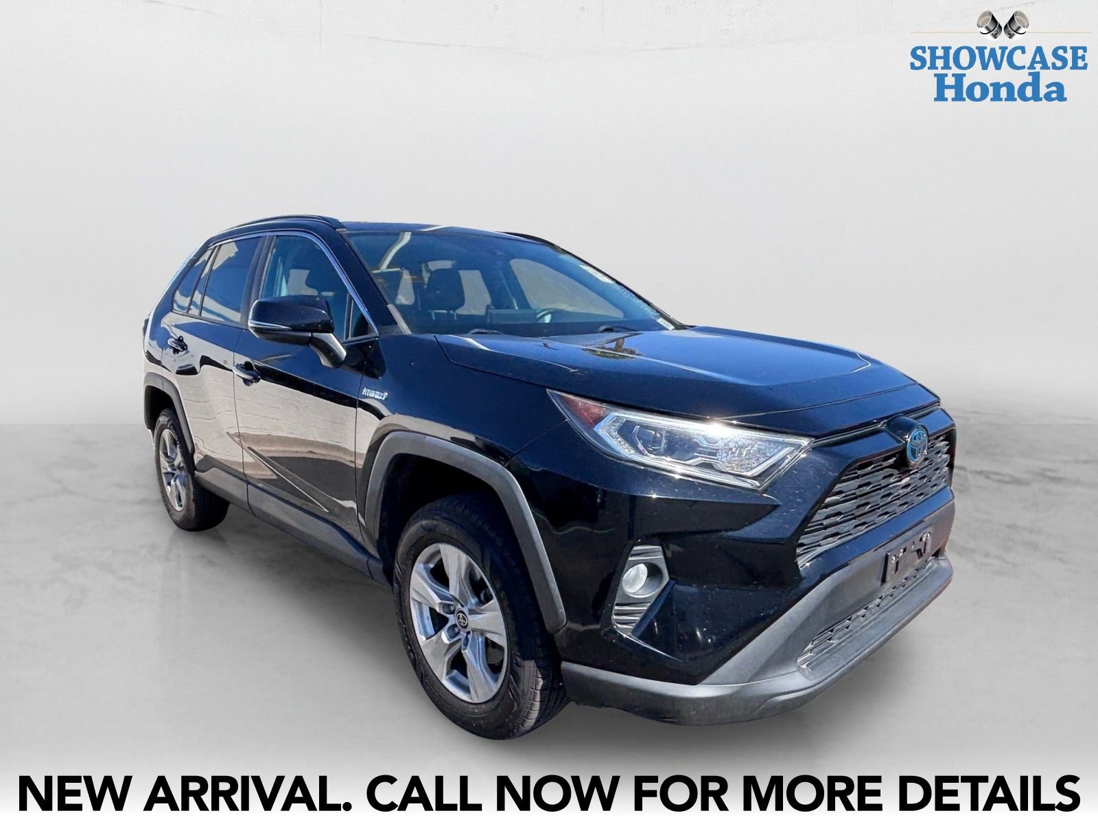 Used 2021 Toyota RAV4 XLE AWD/4WD image 6
