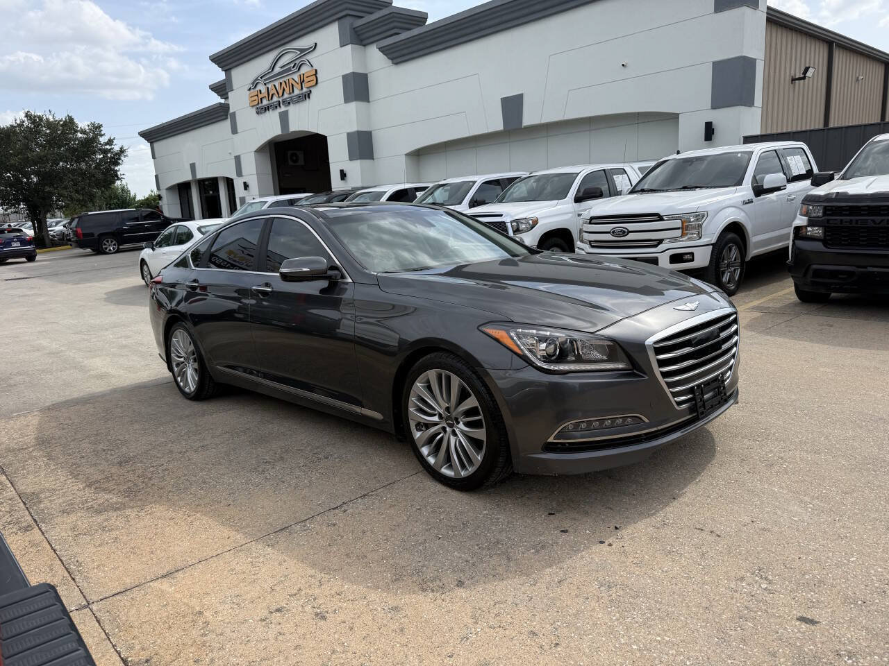 Used 2017 Genesis G80 5.0 Ultimate RWD image 2