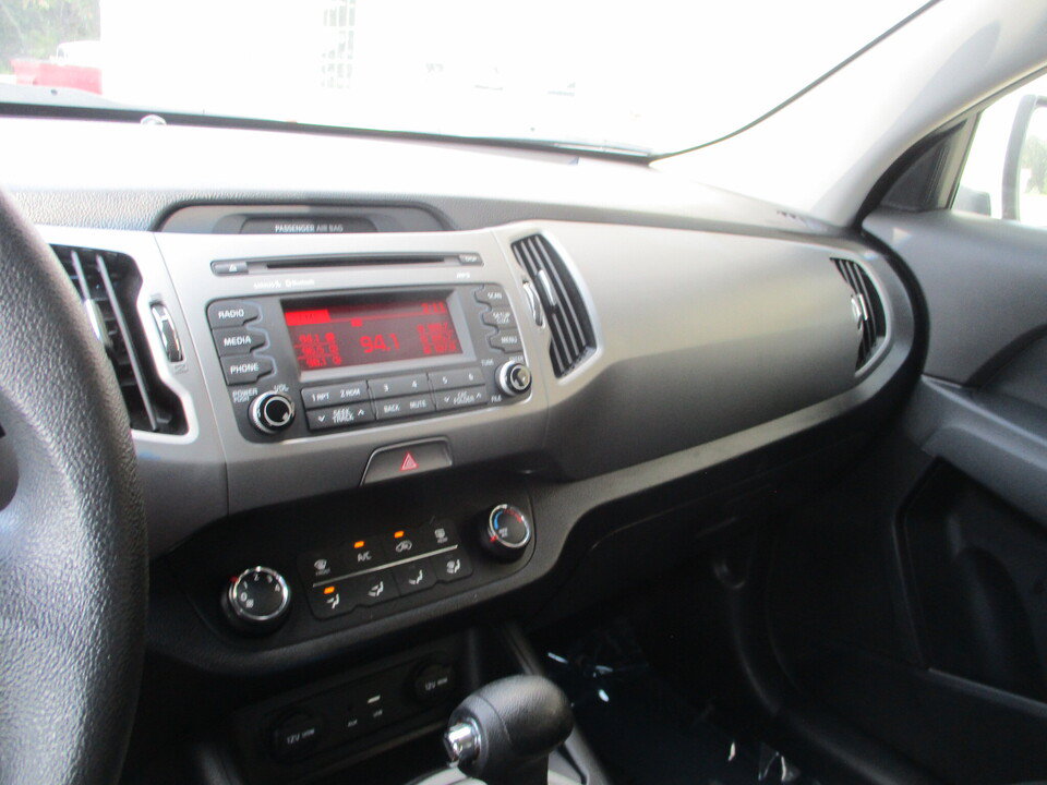 Used 2016 Kia Sportage LX FWD image 39