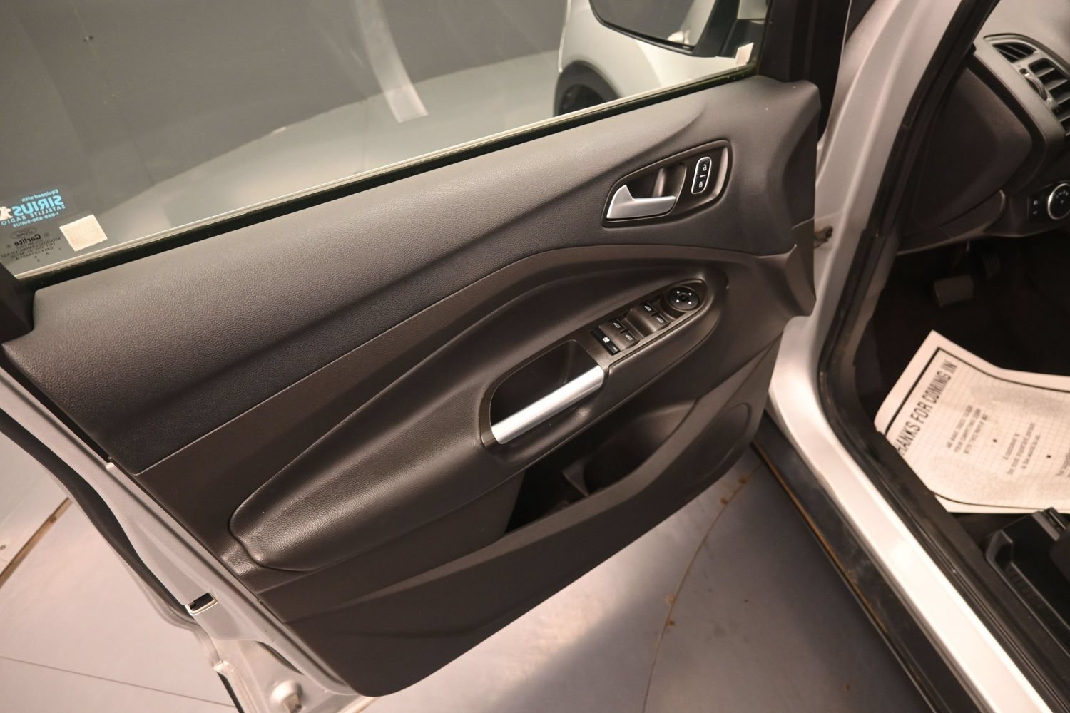 Used 2018 Ford Escape SE FWD image 19