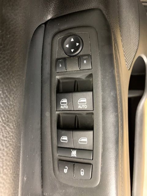 Used 2021 Jeep Grand Cherokee Laredo w/ Security & Convenience Group image 17