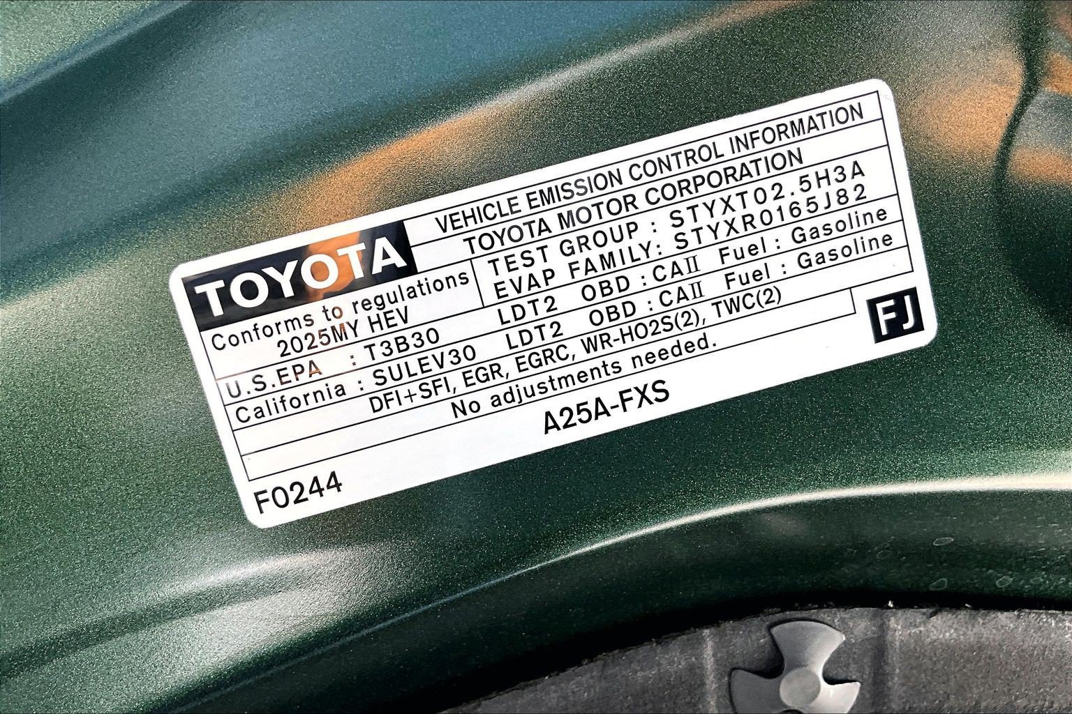 Used 2025 Toyota Highlander XLE AWD/4WD image 32