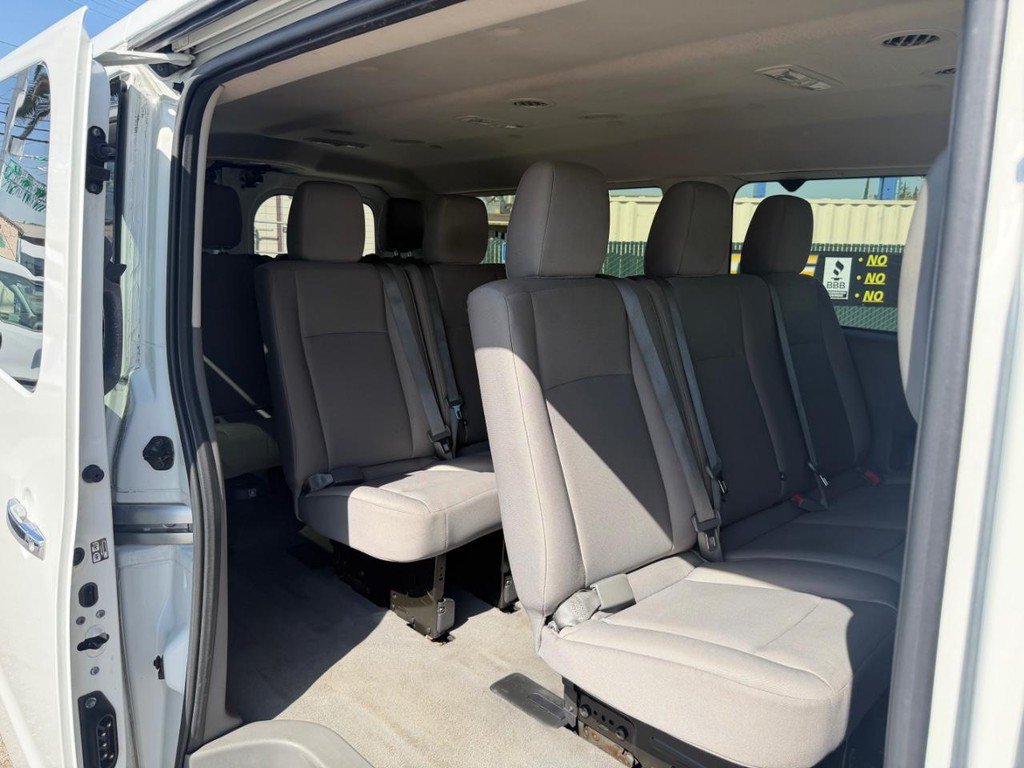 Used 2015 Nissan NV 3500 SV w/ Technology Package RWD image 24
