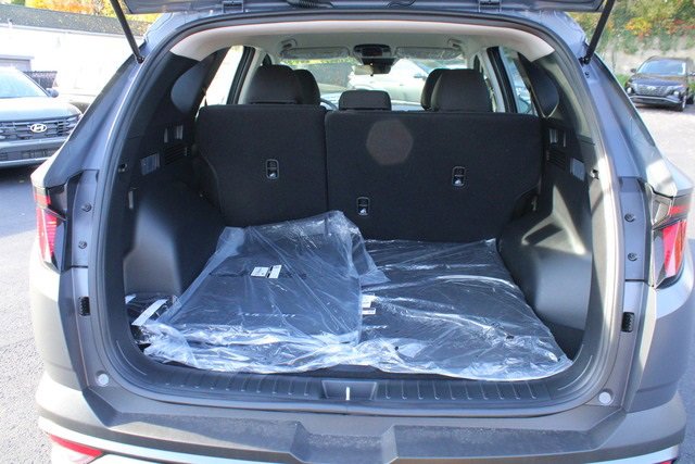 Used 2025 Hyundai Tucson SE image 15
