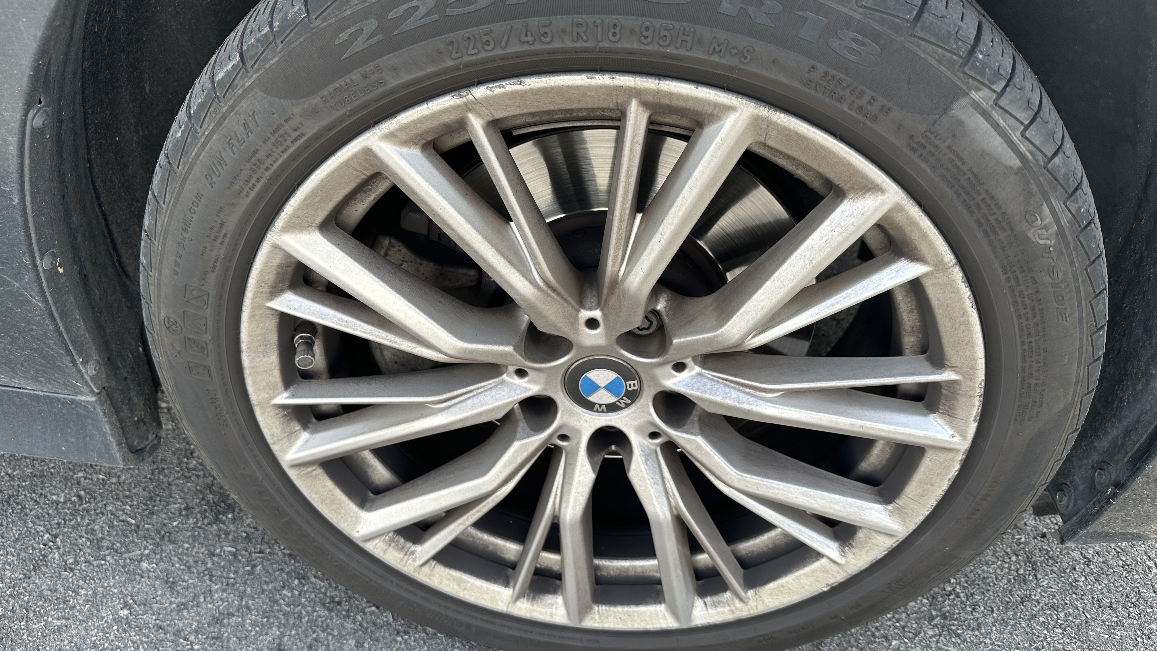 Certified 2023 BMW 330i xDrive Sedan w/ Premium Package AWD/4WD image 15