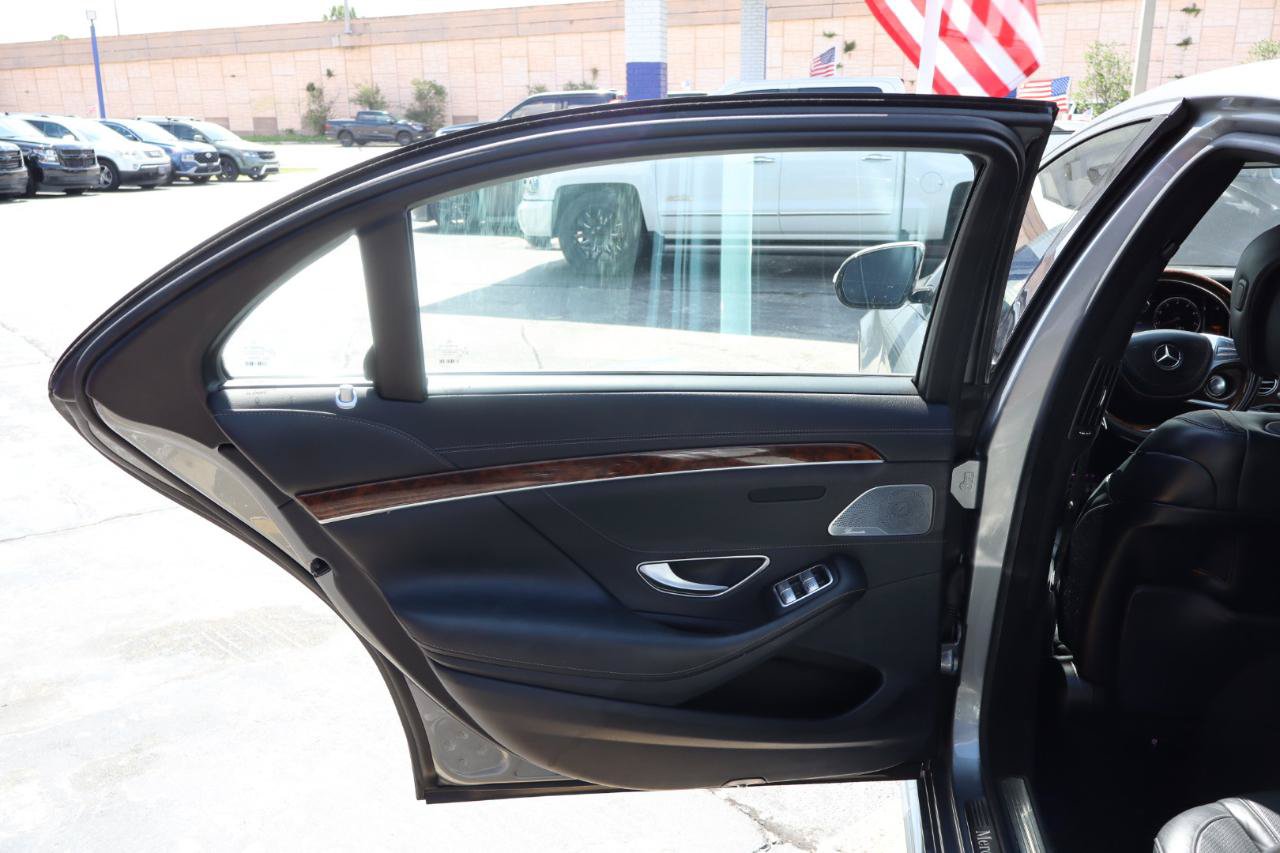 Used 2015 Mercedes-Benz S 550 4MATIC Sedan image 15