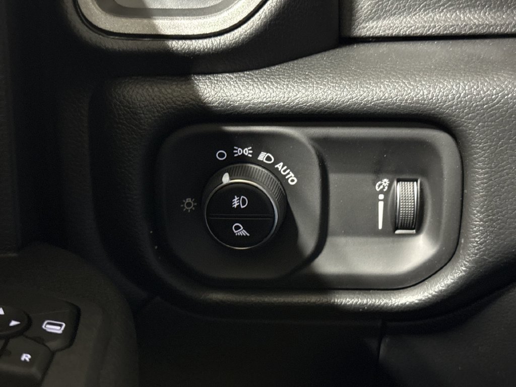 New 2026 RAM 3500 Tradesman AWD/4WD image 19