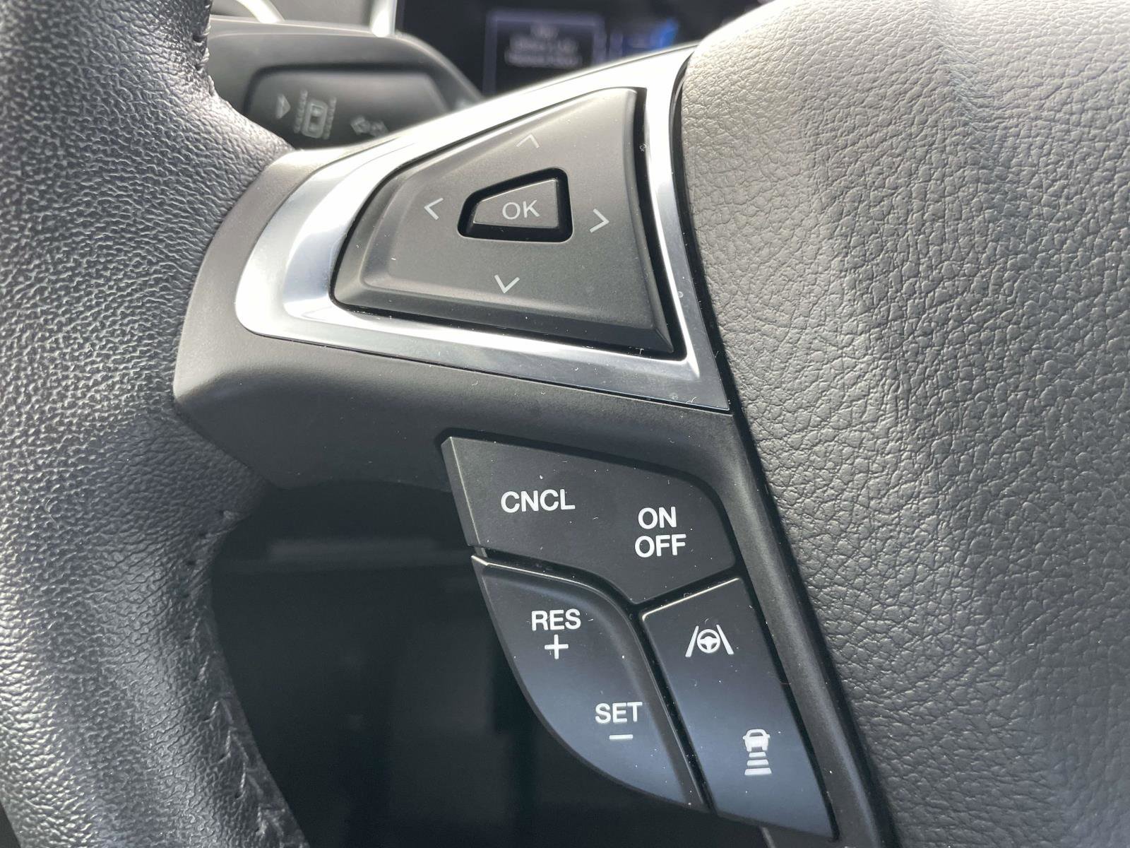 Used 2021 Ford Edge Titanium w/ Equipment Group 301A image 20