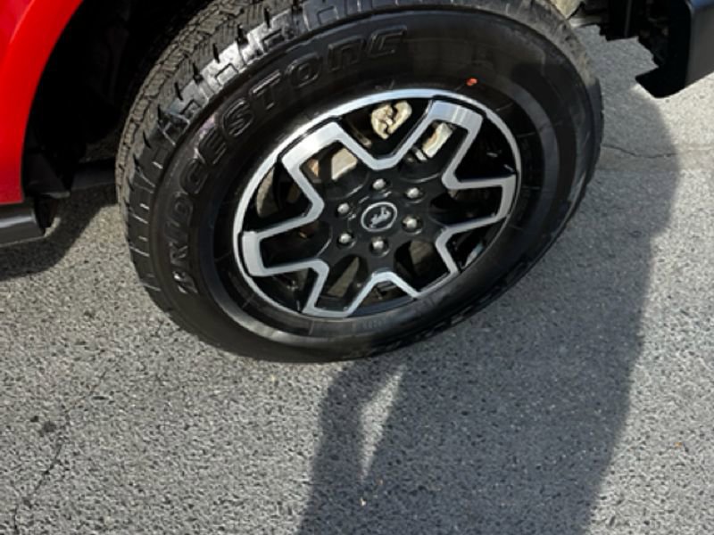 Used 2023 Ford Bronco Outer Banks image 11