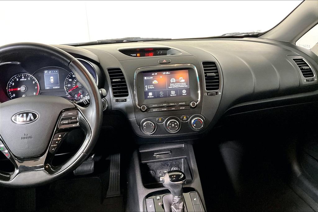 Used 2017 Kia Forte EX image 6