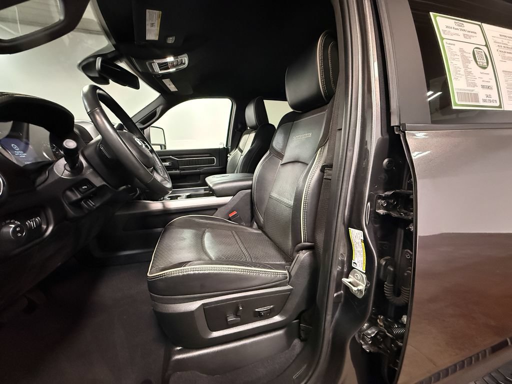 Used 2024 RAM 3500 Laramie w/ Night Edition AWD/4WD image 12