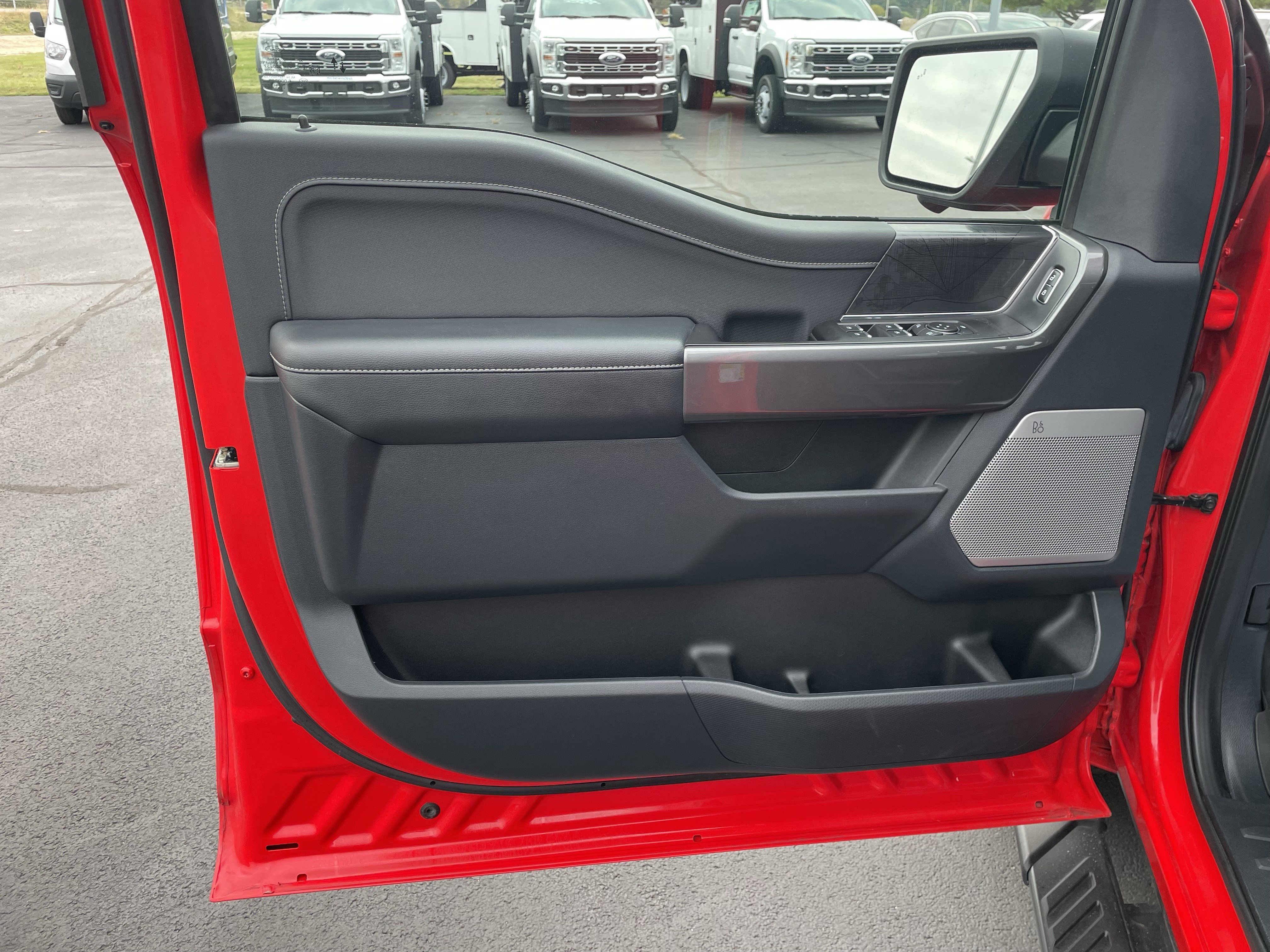 Used 2022 Ford F150 XLT w/ Equipment Group 302A High image 10