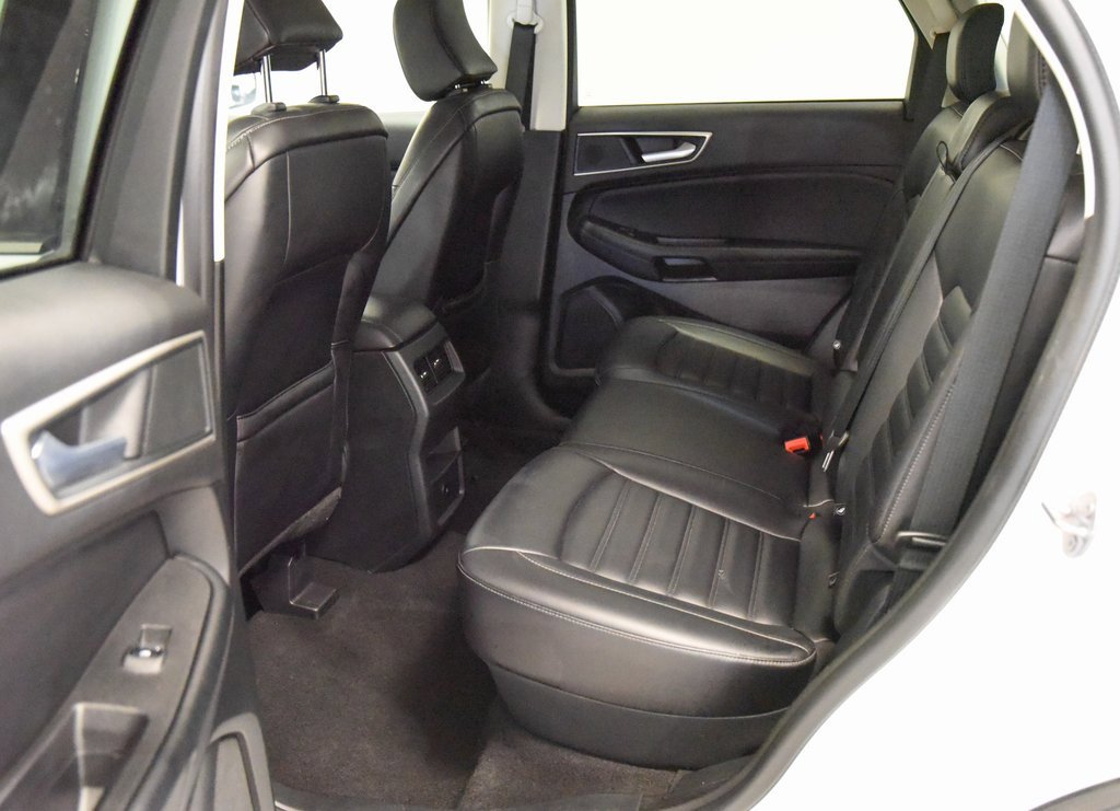 Used 2024 Ford Edge SEL image 4