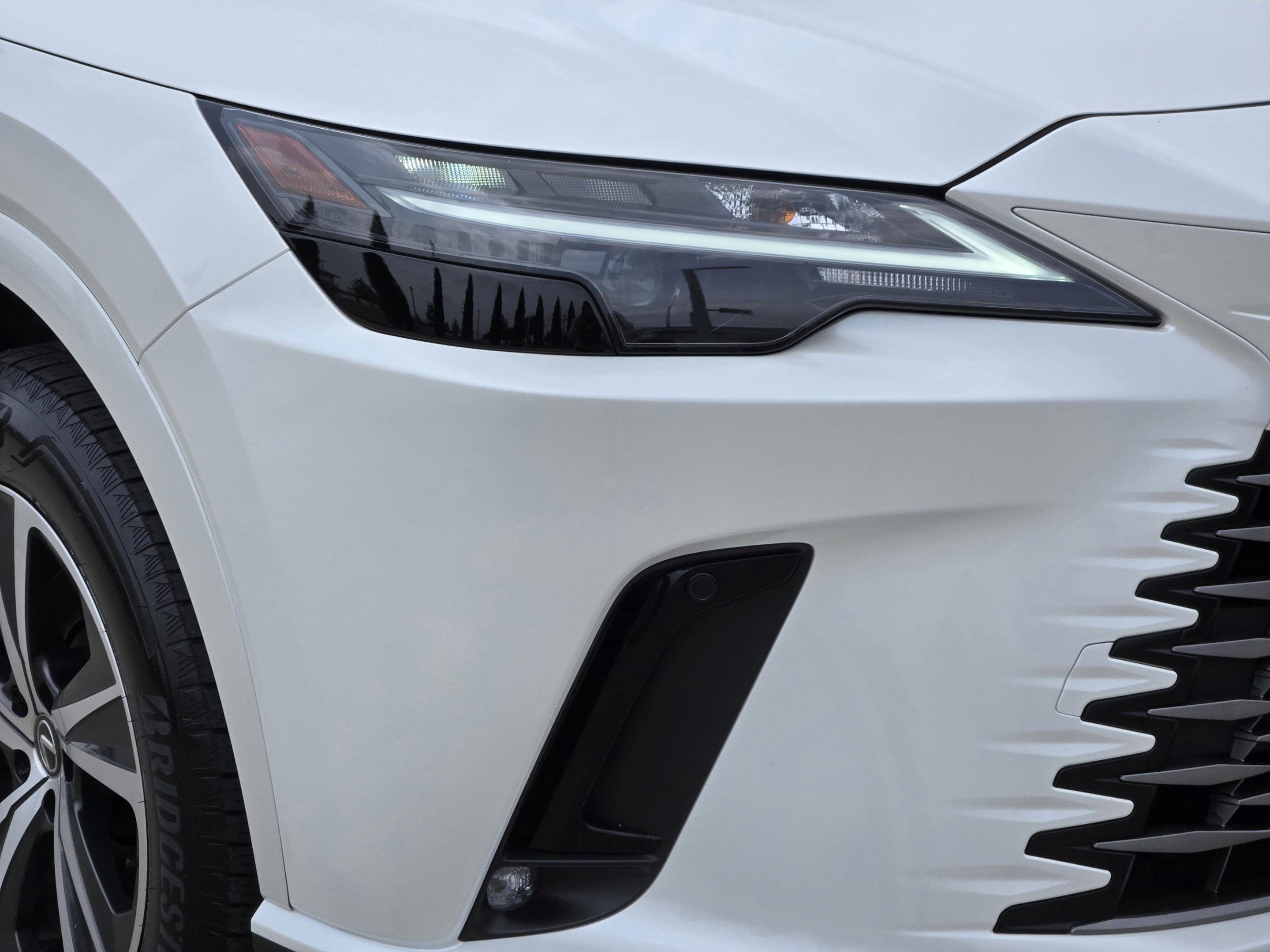 Certified 2025 Lexus RX 350 Premium w/ Accessory Package (Z1) FWD image 33