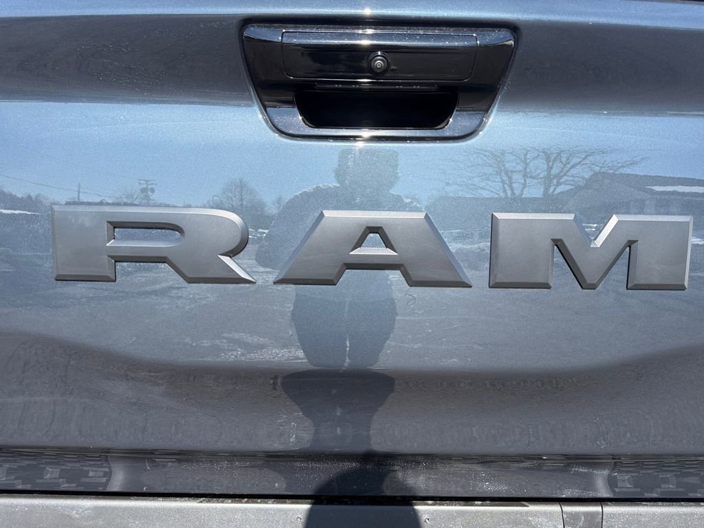 New 2026 RAM 1500 4x4 Crew Cab image 17