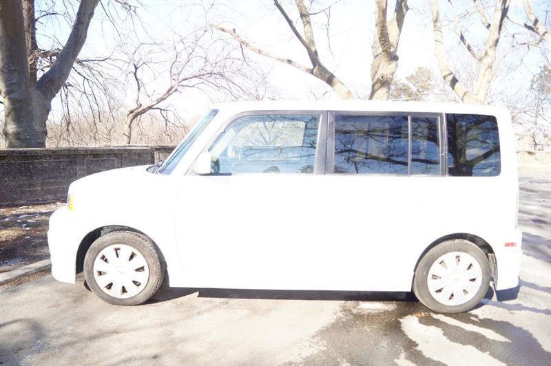 Used 2006 Scion xB image 6